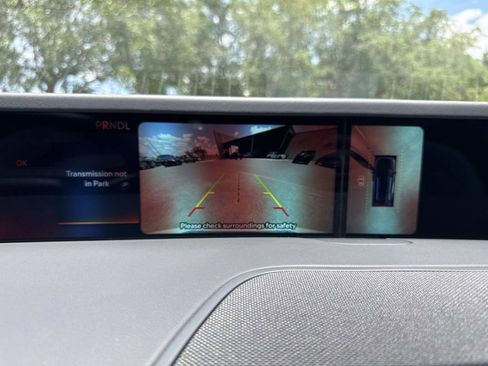 New 2026 Lincoln Nautilus Premier AWD/4WD image 26