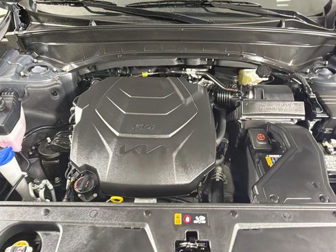 Used 2025 Kia Telluride S FWD image 36