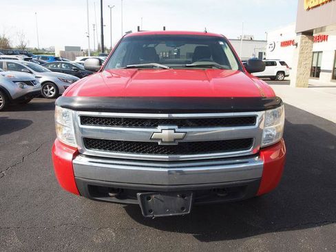 Used 2007 Chevrolet Silverado 1500 W/T w/ LS Package AWD/4WD image 4