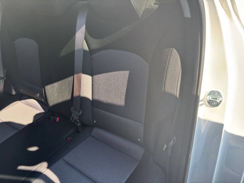 Used 2025 Kia Soul LX w/ LX Technology Package FWD image 32