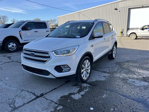Used 2017 Ford Escape Titanium image 7