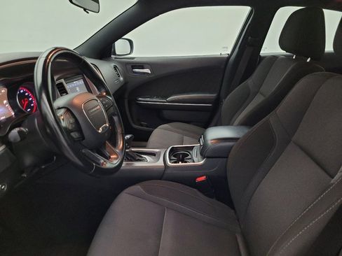 Used 2022 Dodge Charger SXT image 17