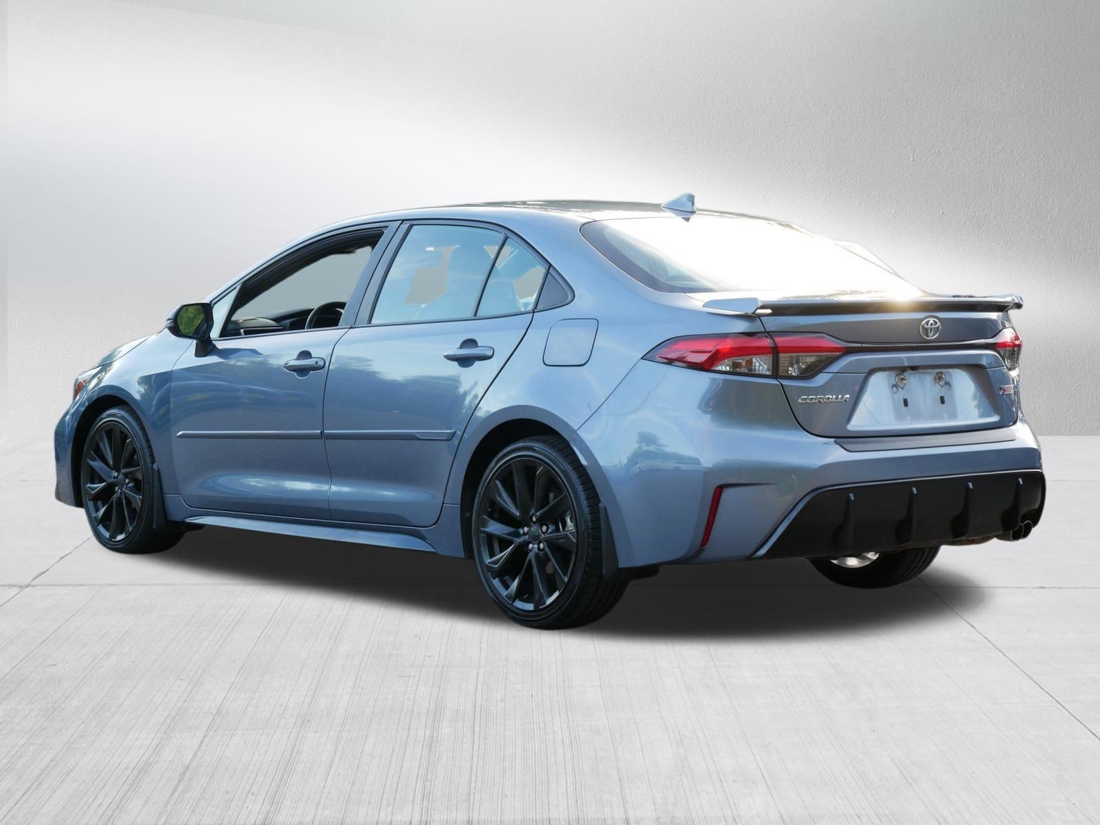 Used 2023 Toyota Corolla XSE w/ Carpet Mat Package (TMS) FWD image 5