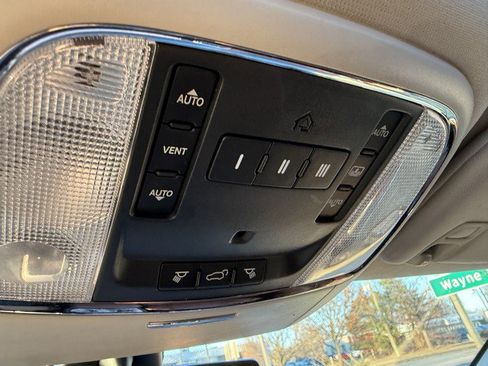 Used 2013 Jeep Grand Cherokee Overland w/ Advance Technology Group image 35