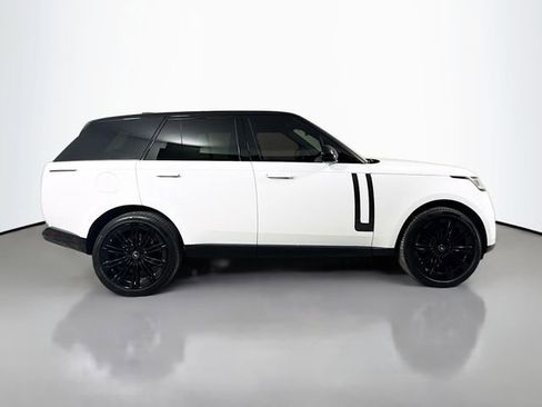 Certified 2025 Land Rover Range Rover SE AWD/4WD image 4