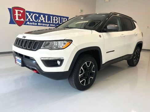 Used 2021 Jeep Compass Trailhawk AWD/4WD image 4