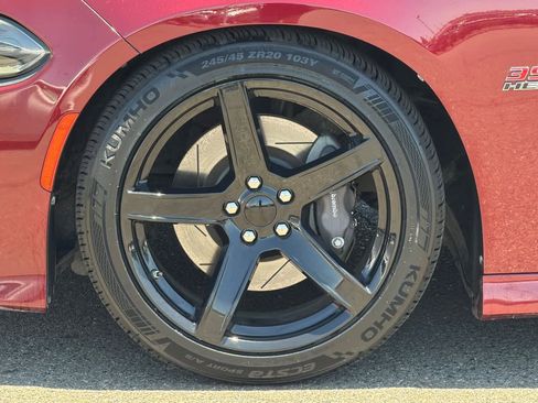 Used 2018 Dodge Charger R/T Scat Pack w/ Beats Audio Group RWD image 32