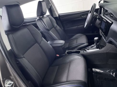 Used 2018 Toyota Corolla SE FWD image 22