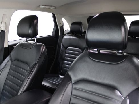 Used 2018 Ford Edge SEL w/ Equipment Group 201A image 5