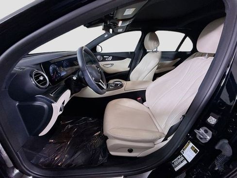 Used 2019 Mercedes-Benz E 300 image 26