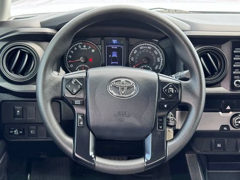 Used 2020 Toyota Tacoma SR w/ SR Convenience Package RWD image 8