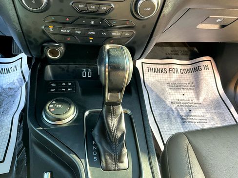 Used 2019 Ford Ranger Lariat w/ Equipment Group 501A Mid image 18