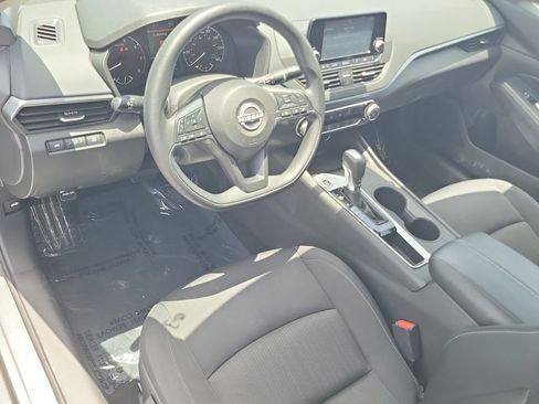 Used 2023 Nissan Altima 2.5 S FWD image 18