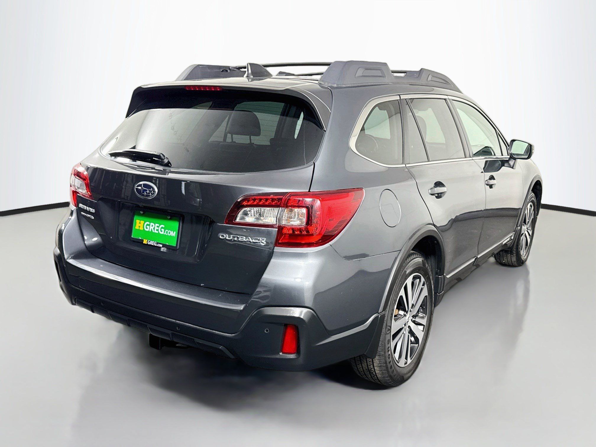 Used 2018 Subaru Outback 2.5i Limited AWD/4WD image 10