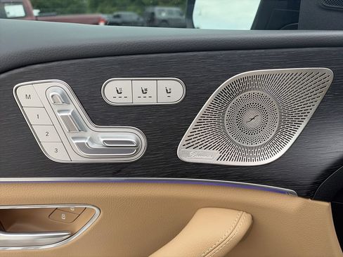 Used 2025 Mercedes-Benz GLE 350 4MATIC image 19