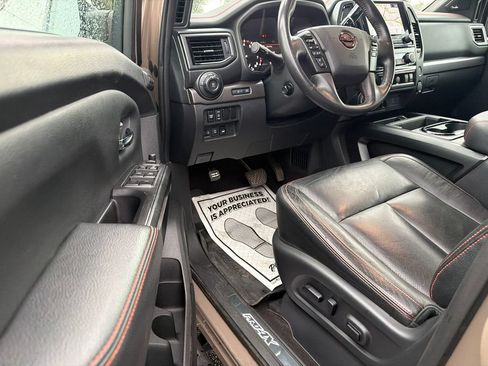 Used 2023 Nissan Titan PRO-4X w/ Pro-4x Convenience Package AWD/4WD image 23