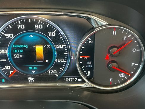 Used 2019 GMC Acadia Denali w/ Technology Package AWD/4WD image 24