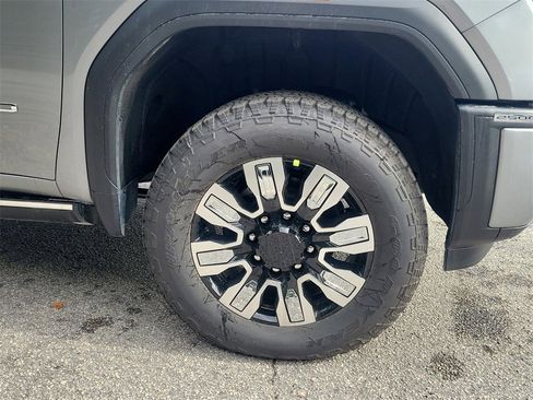 New 2026 GMC Sierra 2500 Denali w/ Denali Reserve Package image 6