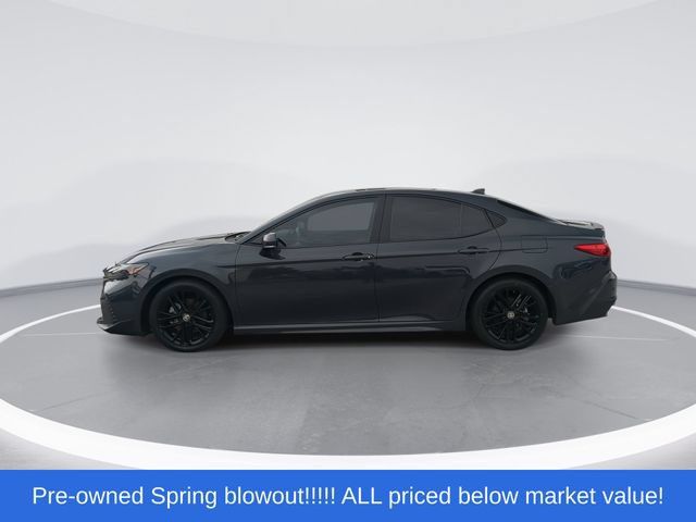 Used 2025 Toyota Camry SE FWD image 5