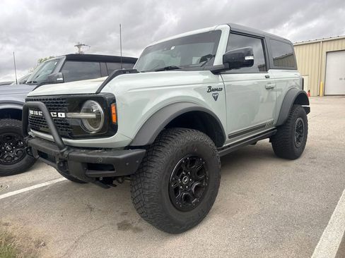 Used 2021 Ford Bronco First Edition AWD/4WD image 1