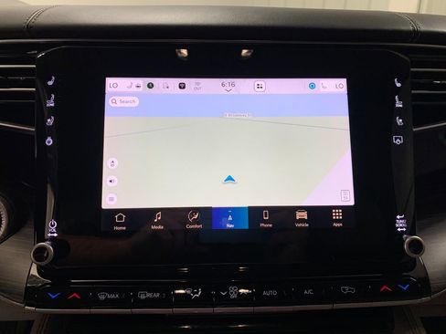 Used 2023 Jeep Wagoneer Series III w/ Rear Seat Video Group 1 image 30