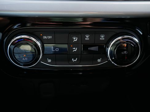 New 2026 Chevrolet Trax LT w/ Driver Confidence Package image 8