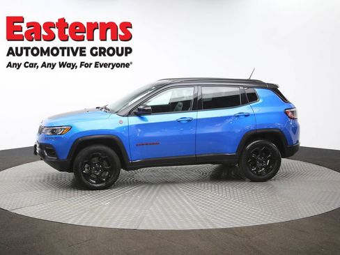 Used 2023 Jeep Compass Trailhawk AWD/4WD image 59