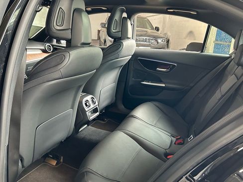 Used 2025 Mercedes-Benz C 300 4MATIC Sedan image 46