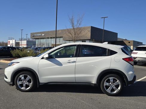 Used 2021 Honda HR-V LX image 6