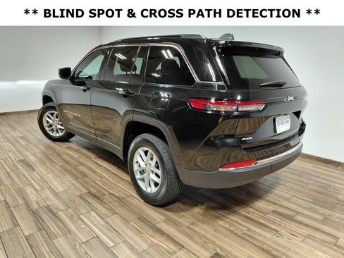 Used 2025 Jeep Grand Cherokee Laredo X w/ Luxury Tech Group I AWD/4WD image 14