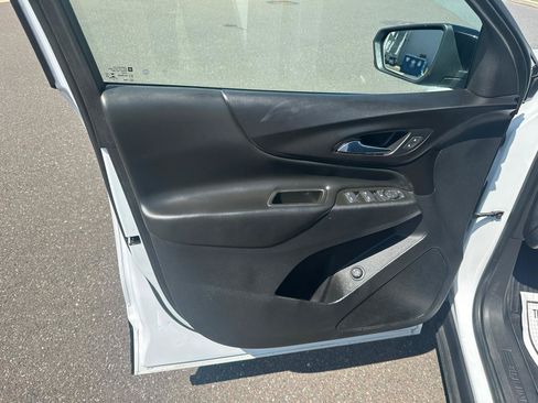 Used 2021 Chevrolet Equinox LT AWD/4WD image 11