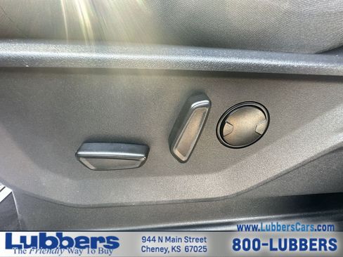 Used 2025 Ford Expedition Max Active RWD image 12