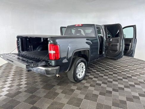 Used 2017 GMC Sierra 1500 SLE w/ SLE Value Package AWD/4WD image 17