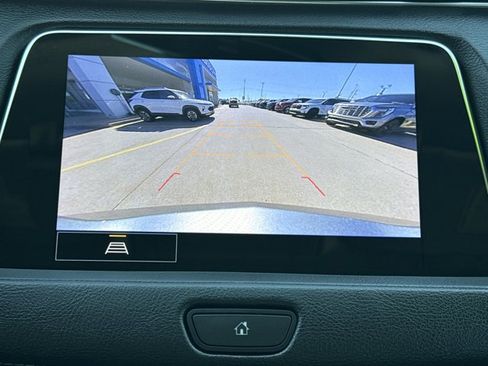 Used 2023 Cadillac XT4 Luxury w/ Cold Weather Package FWD image 8