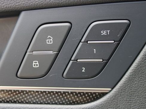 Used 2022 Audi SQ5 Premium Plus w/ Premium Plus Package image 12