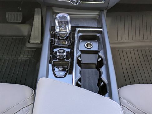 New 2026 Volvo XC60 B5 Plus w/ Protection Package Premier image 11