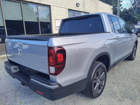 Used 2019 Honda Ridgeline Sport image 8