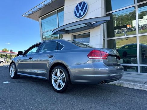 Used 2013 Volkswagen Passat TDI SE FWD image 6
