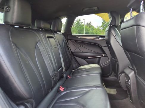 Used 2015 Lincoln MKC FWD image 24