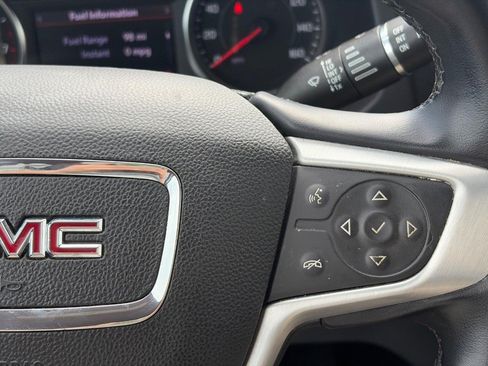 Used 2023 GMC Acadia SLT AWD/4WD image 25