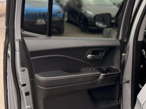 Used 2019 Honda Ridgeline RTL image 22