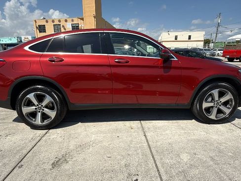 Used 2017 Mercedes-Benz GLC 300 4MATIC Coupe image 16