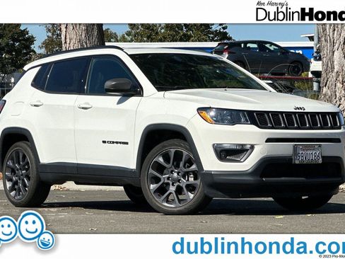 Used 2021 Jeep Compass Latitude w/ Sun and Sound Group image 1