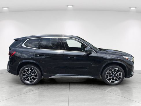 New 2026 BMW X1 xDrive28i w/ Technology Package AWD/4WD image 3
