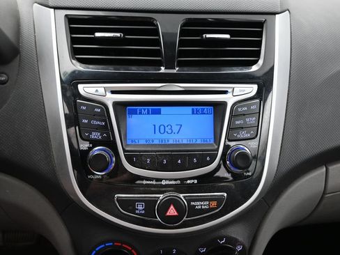 Used 2013 Hyundai Accent GLS w/ Premium Pkg FWD image 19