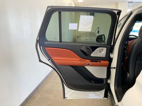 New 2026 Lincoln Aviator Reserve AWD/4WD image 15