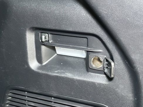 Certified 2022 Ford Explorer XLT image 21