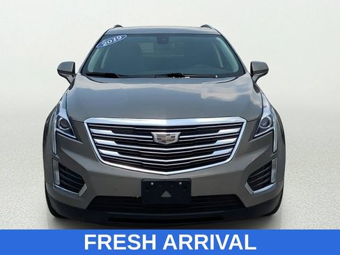 Used 2019 Cadillac XT5 Luxury AWD/4WD image 2