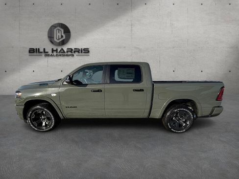 New 2026 RAM 1500 4x4 Crew Cab image 10