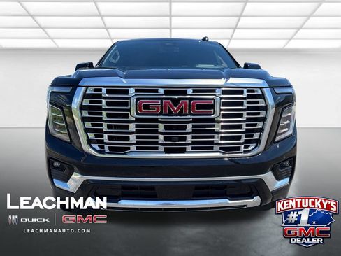 New 2026 GMC Yukon Denali w/ Sun & Power Step Package AWD/4WD image 9
